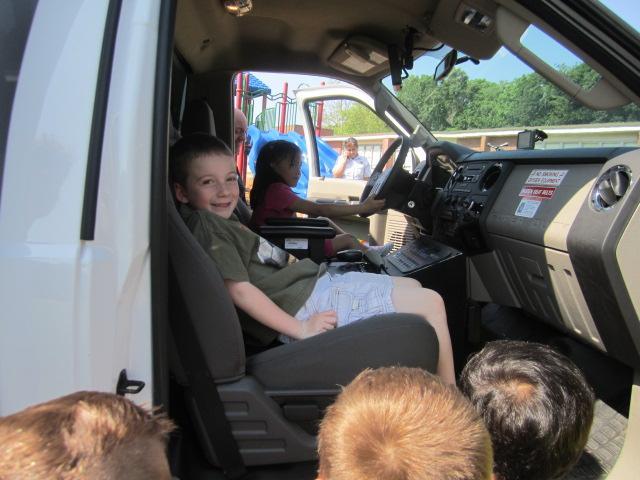 Elementary School Community Day Photo: Nanuet EMS